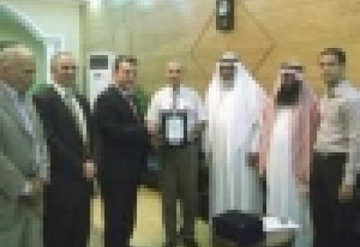 The University President Honors Arabs Delegations