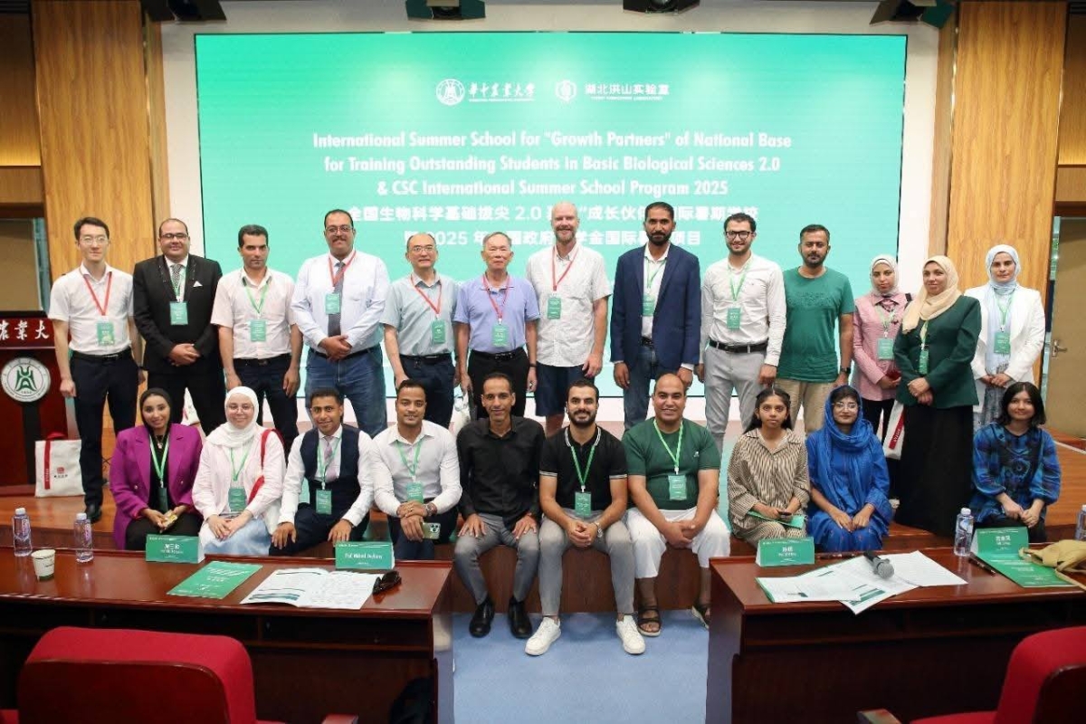 طلاب جامعة بنها يشاركون في المدرسة الصيفية الدولية بجامعة وسط الصين الزراعية